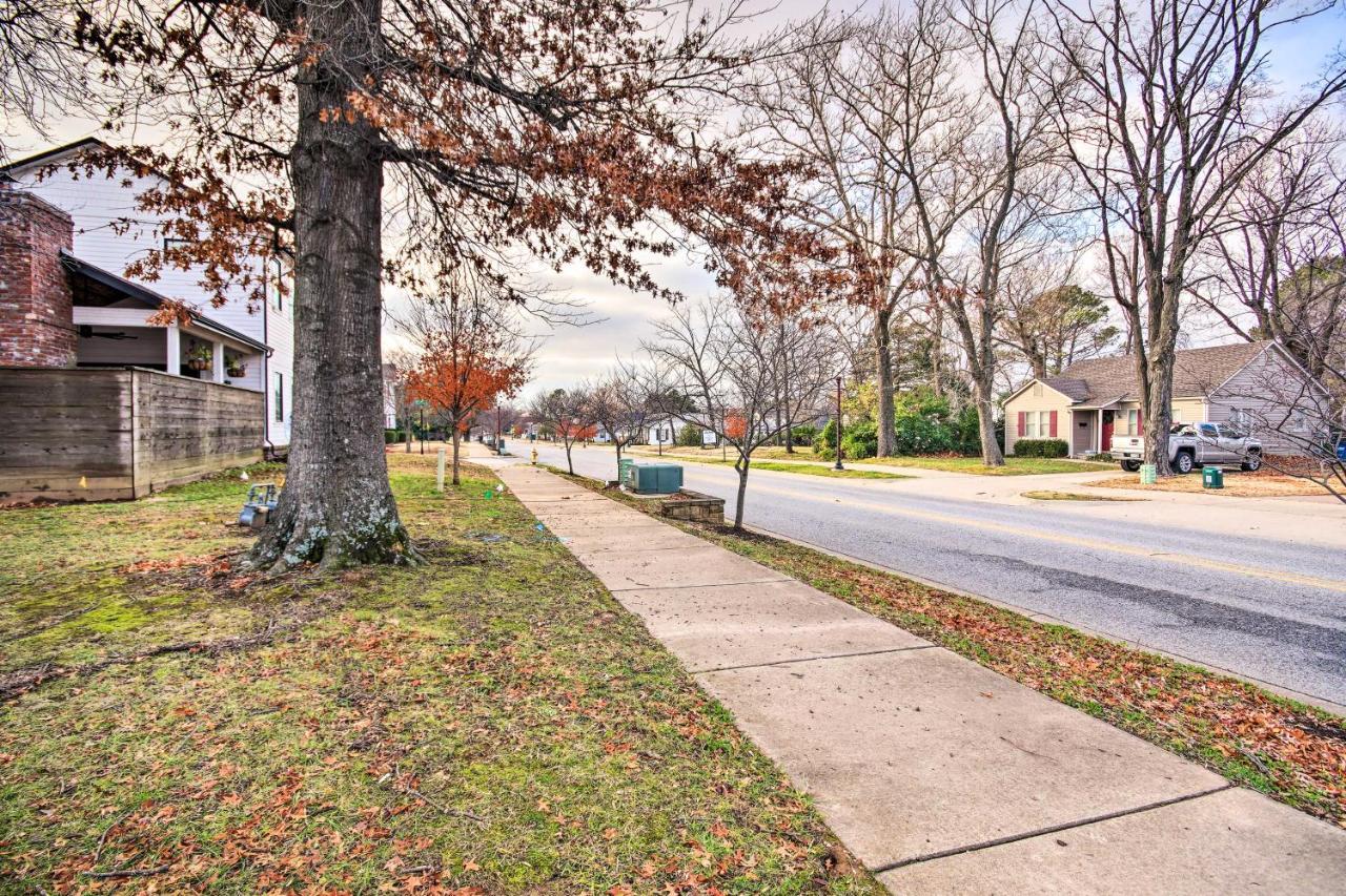 Home Grassy Yard, Walk To Bentonville Square Экстерьер фото