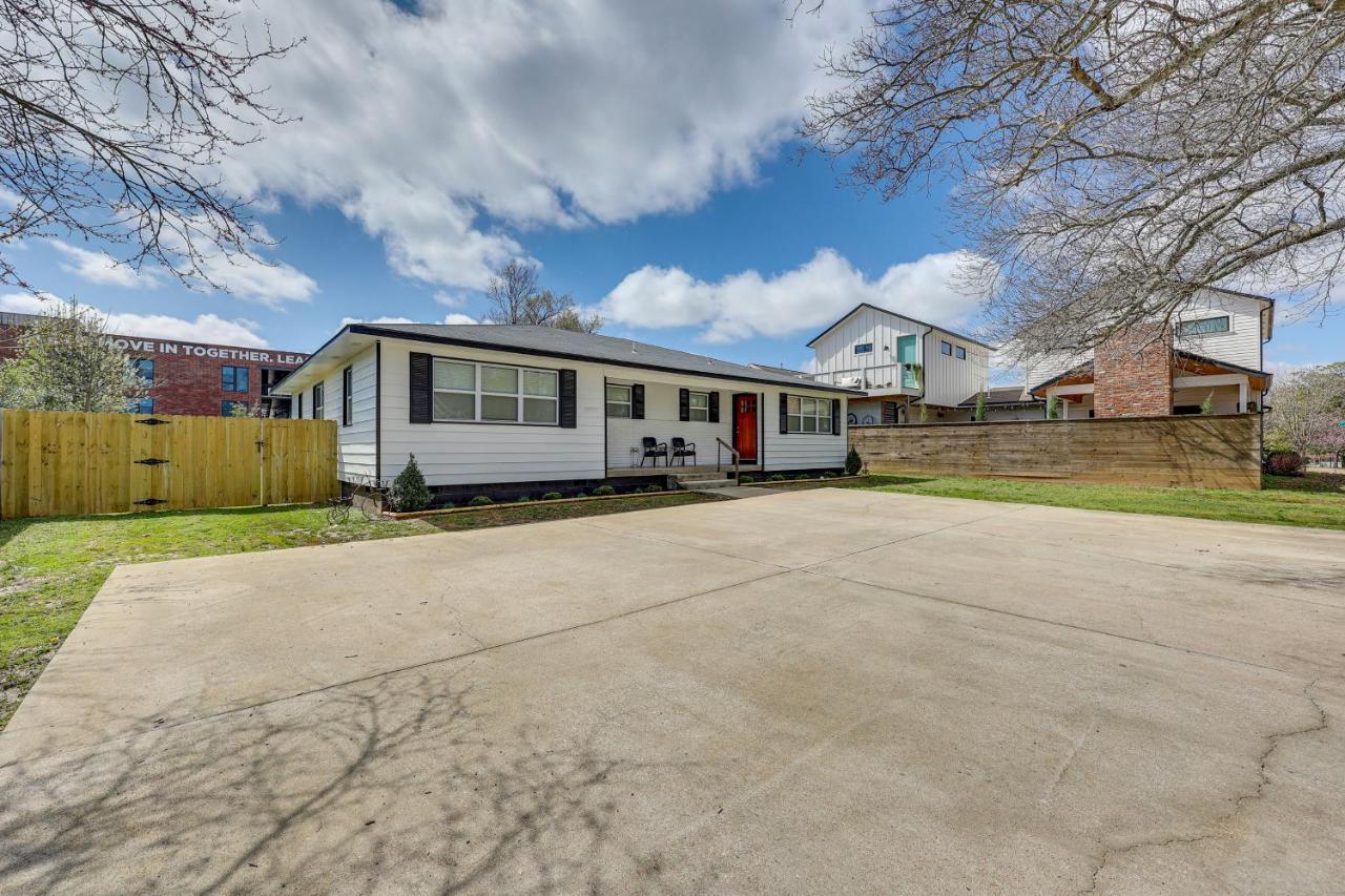 Home Grassy Yard, Walk To Bentonville Square Экстерьер фото